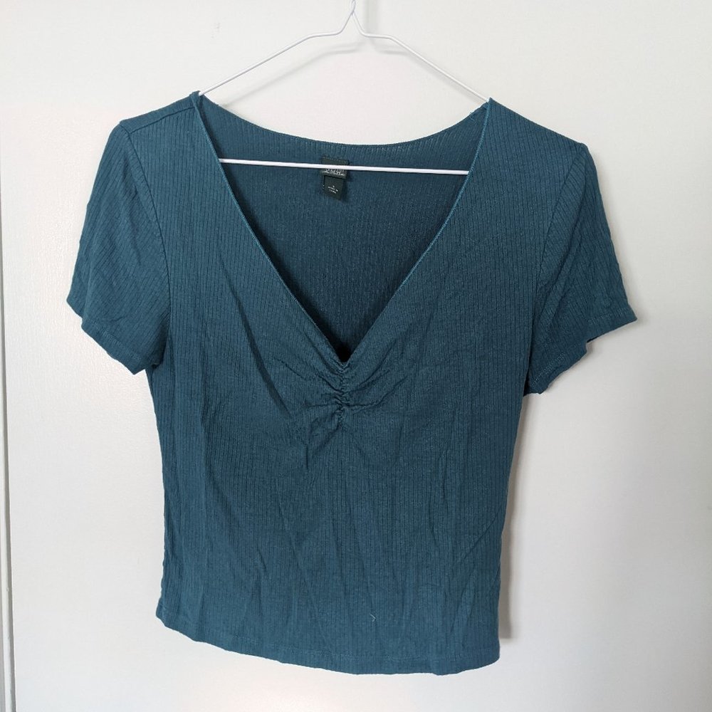 basic dark teal t-shirt crop top